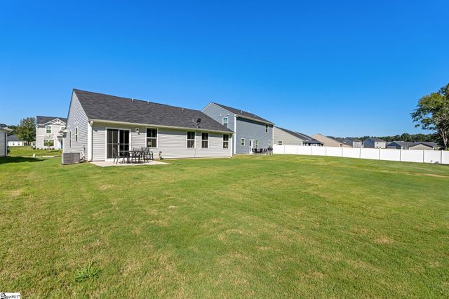 215 Highland Station Drive, Clinton, SC 29325