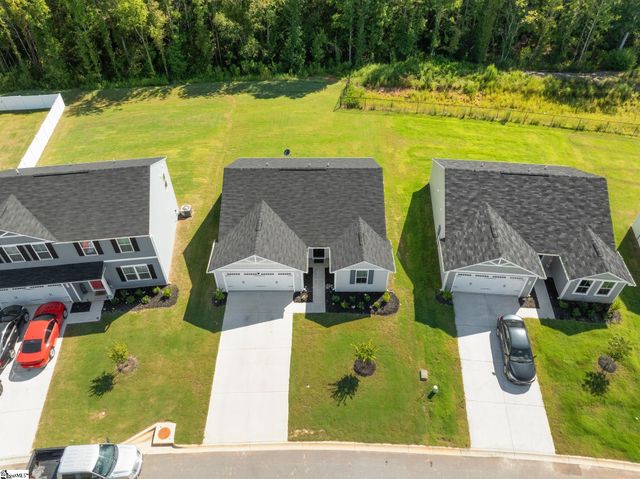 215 Highland Station Drive, Clinton, SC 29325