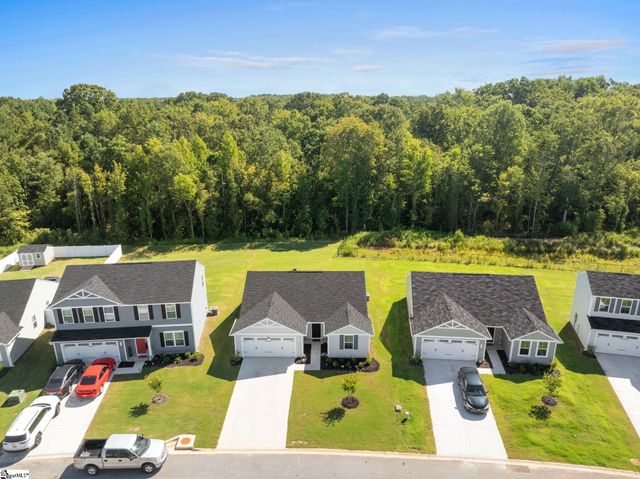 215 Highland Station Drive, Clinton, SC 29325