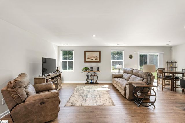 215 Highland Station Drive, Clinton, SC 29325