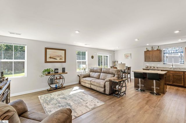 215 Highland Station Drive, Clinton, SC 29325