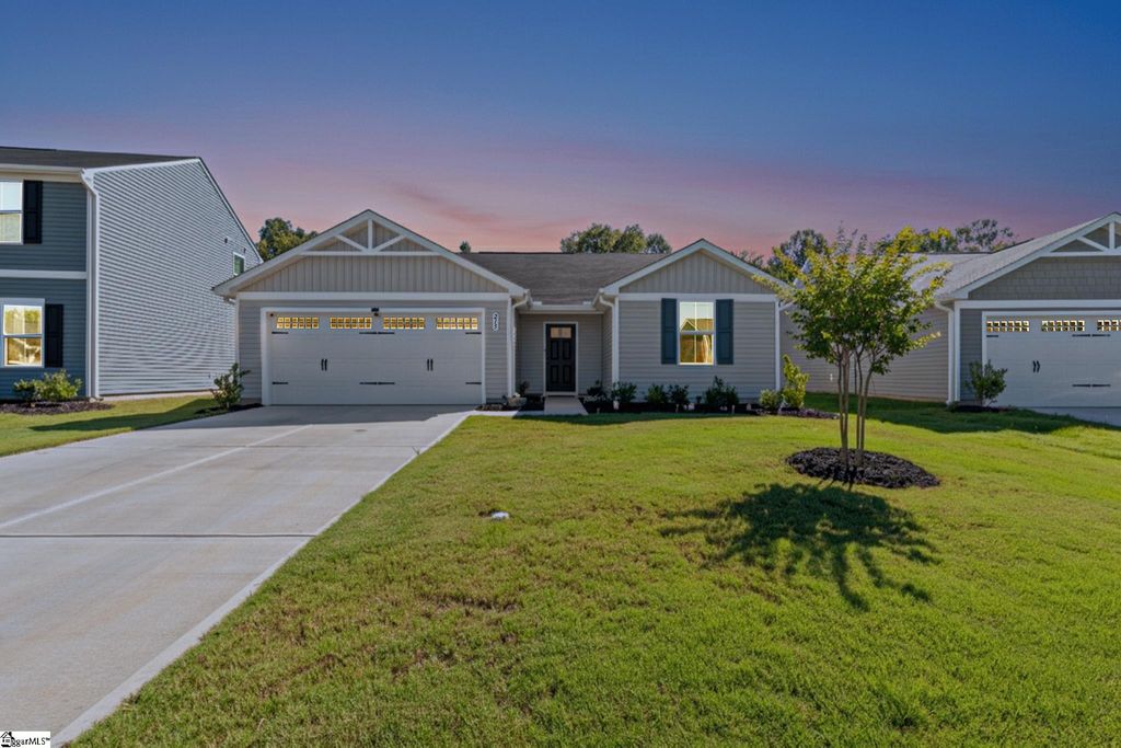 215 Highland Station Drive, Clinton, SC 29325