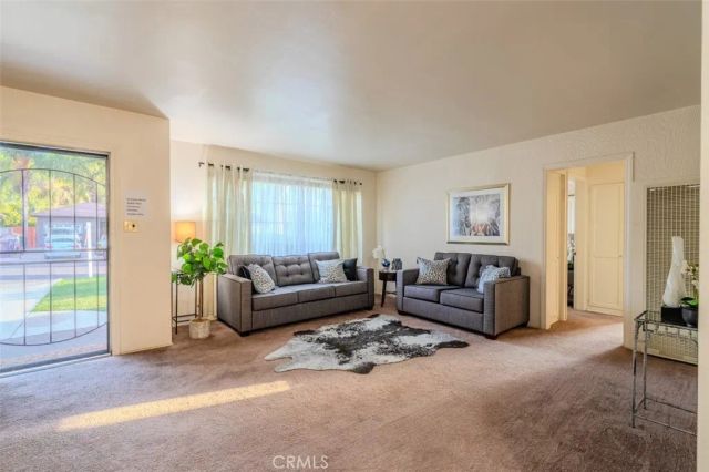 7859 Sycamore Avenue, Riverside, CA 92504