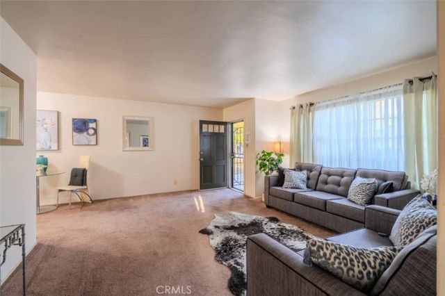 7859 Sycamore Avenue, Riverside, CA 92504