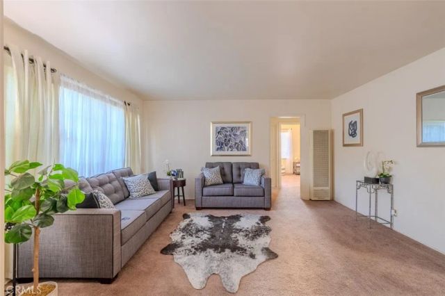 7859 Sycamore Avenue, Riverside, CA 92504