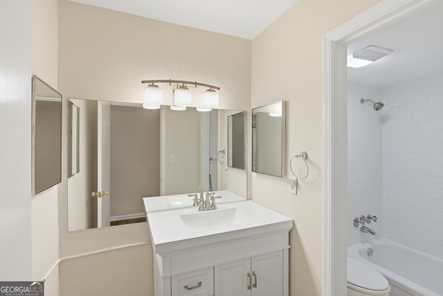 53 Chaumont Square NW, Atlanta, GA 30327