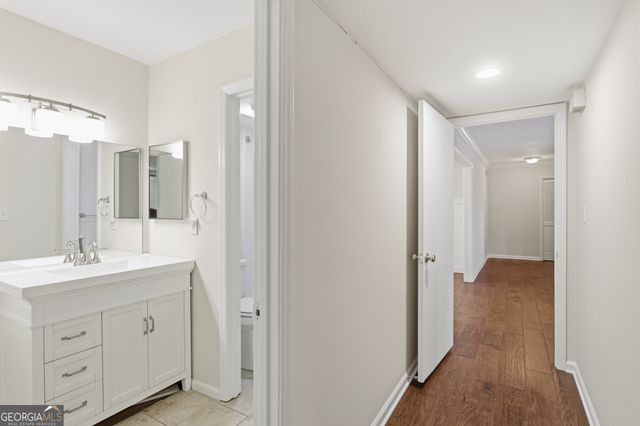 53 Chaumont Square NW, Atlanta, GA 30327