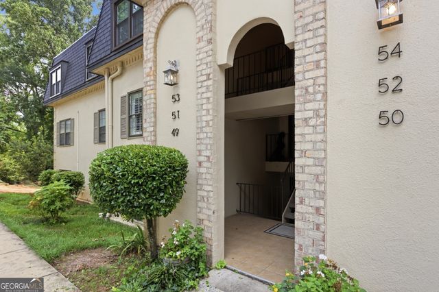 53 Chaumont Square NW, Atlanta, GA 30327