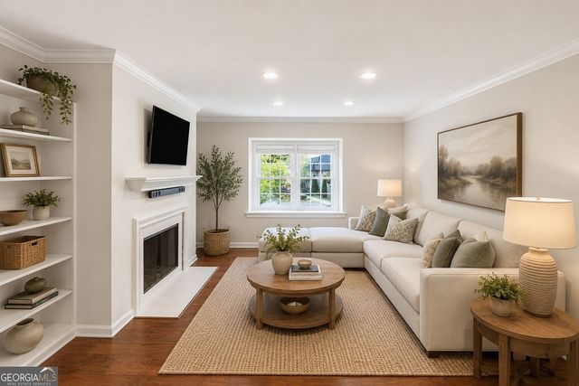 53 Chaumont Square NW, Atlanta, GA 30327