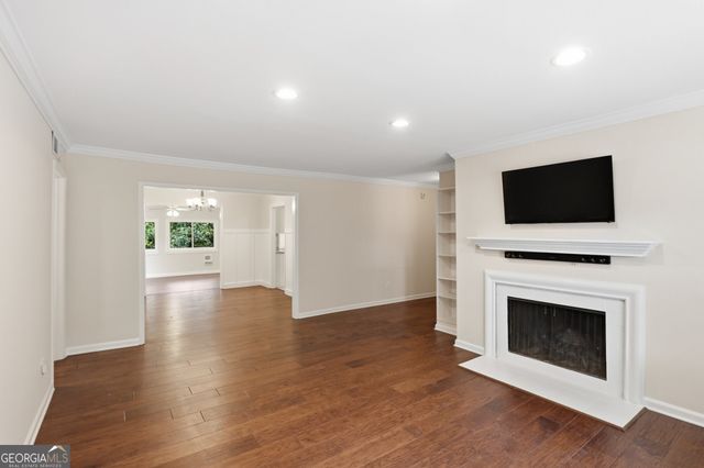 53 Chaumont Square NW, Atlanta, GA 30327