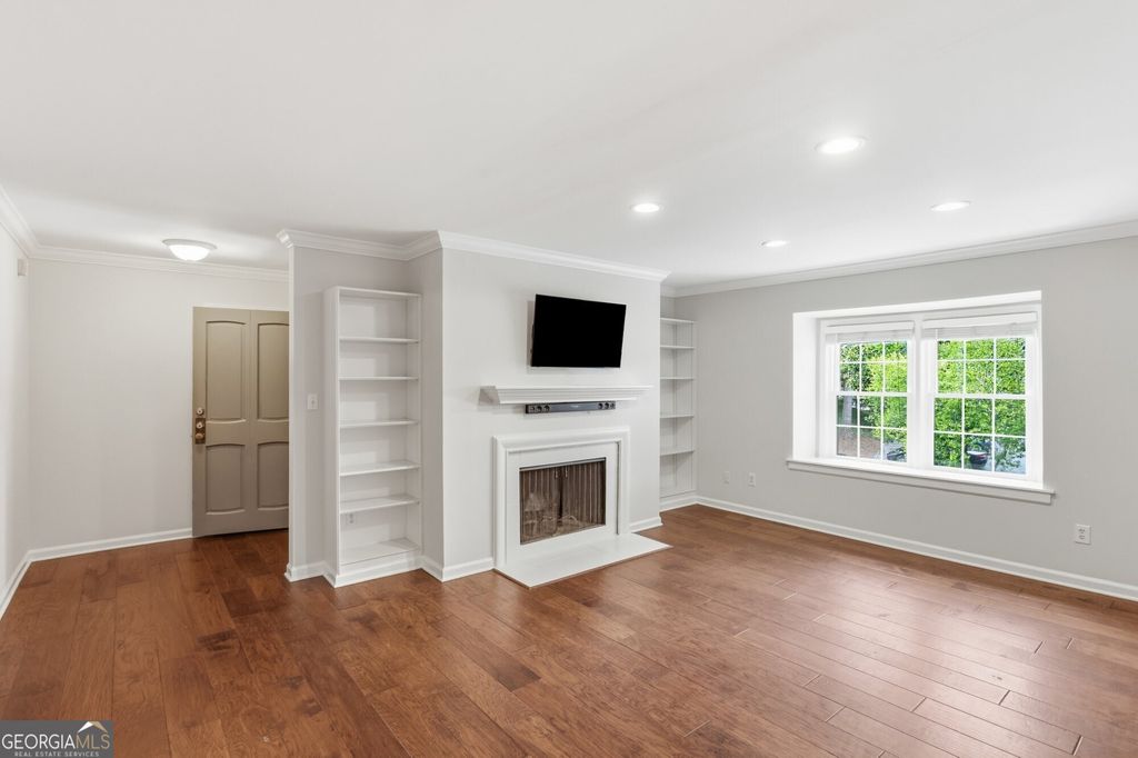 53 Chaumont Square NW, Atlanta, GA 30327
