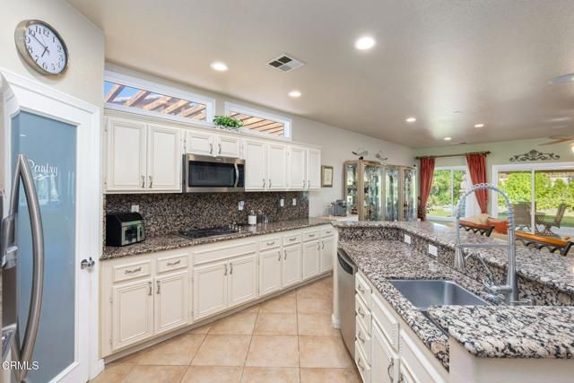 850 Ventana, Palm Springs, CA 92262