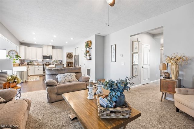 5549 Coverdale Way, Medina, OH 44256