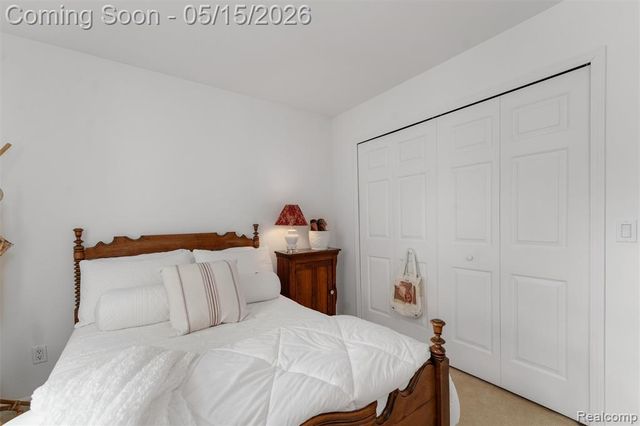 44500 Meadowcreek Lane, Canton, MI 48187