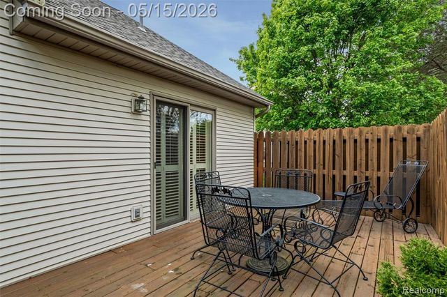 44500 Meadowcreek Lane, Canton, MI 48187
