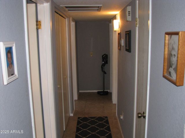 8736 W MICHELLE Drive, Peoria, AZ 85382