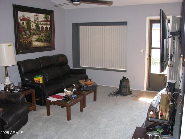 8736 W MICHELLE Drive, Peoria, AZ 85382