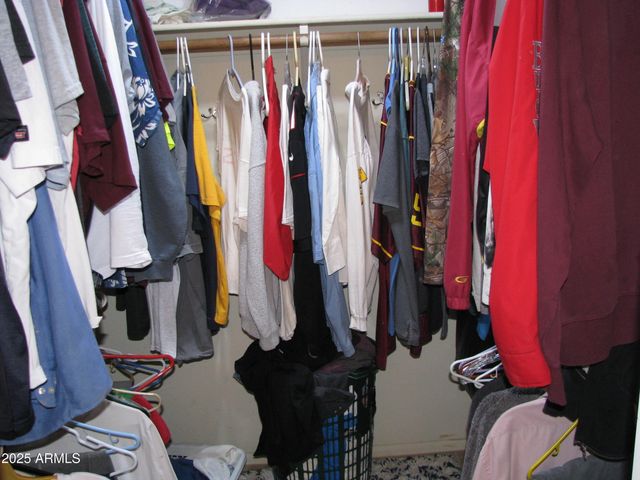 8736 W MICHELLE Drive, Peoria, AZ 85382