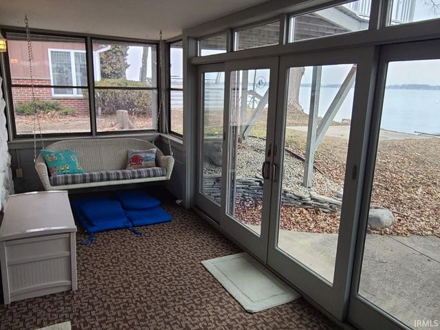 11068 N Ideal Beach Drive, Syracuse, IN 46567