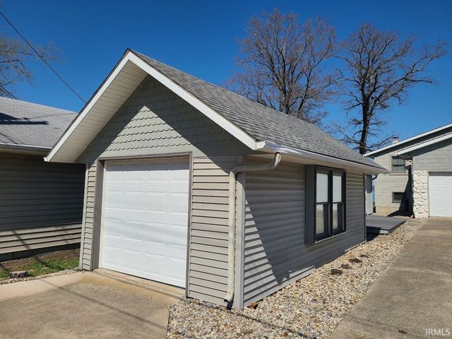 11068 N Ideal Beach Drive, Syracuse, IN 46567
