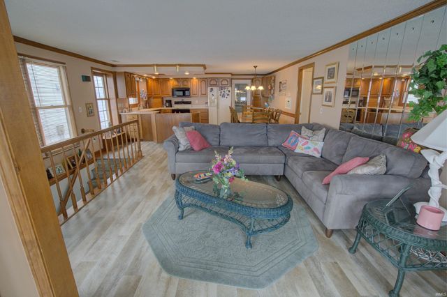 11068 N Ideal Beach Drive, Syracuse, IN 46567