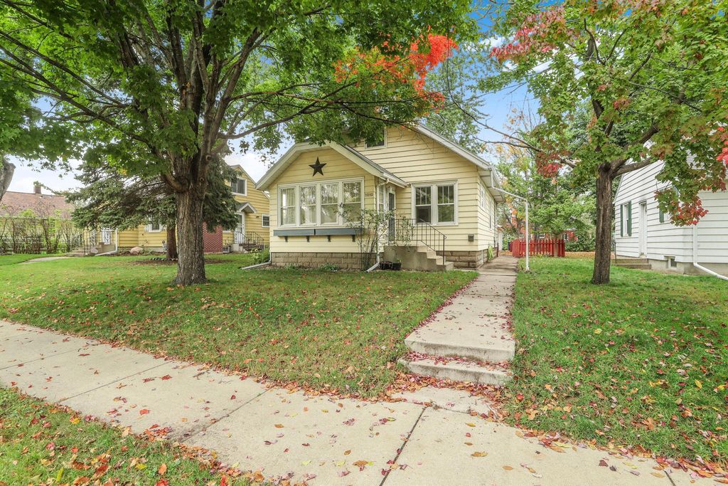 1010 8th Avenue N, Saint Cloud, MN 56303