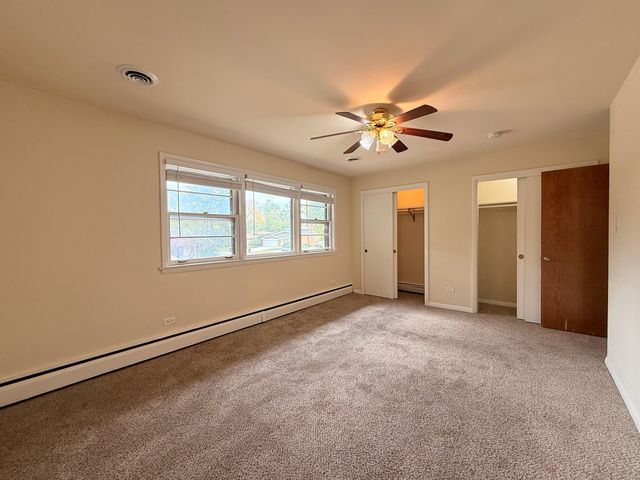 1428 E Lyn Court, Homewood, IL 60430