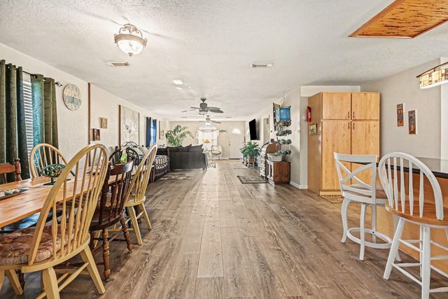 970 S Wommack Drive S, Crystal Beach, TX 77650