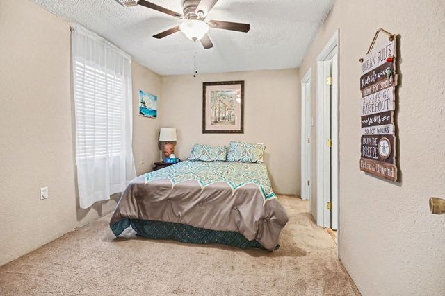 970 S Wommack Drive S, Crystal Beach, TX 77650