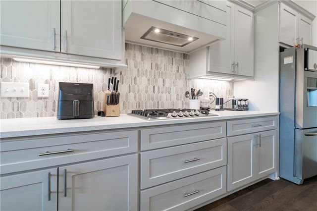 2758 N Adams Road, Fayetteville, AR 72704