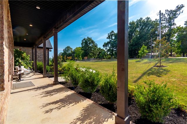 2758 N Adams Road, Fayetteville, AR 72704