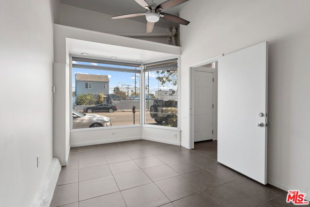 2613 S Robertson Boulevard, Los Angeles, CA 90034