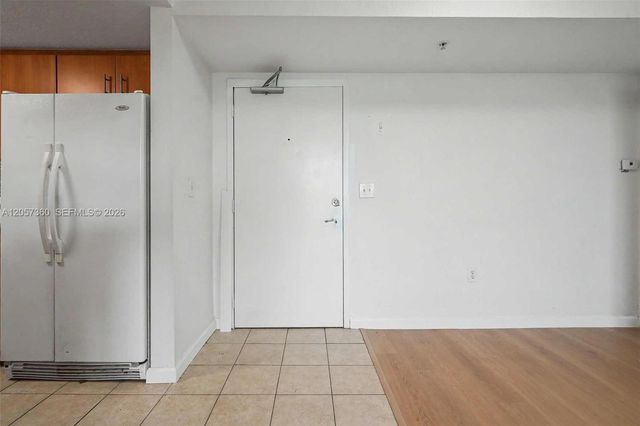 816 NW 11th St 402, Miami, FL 33136