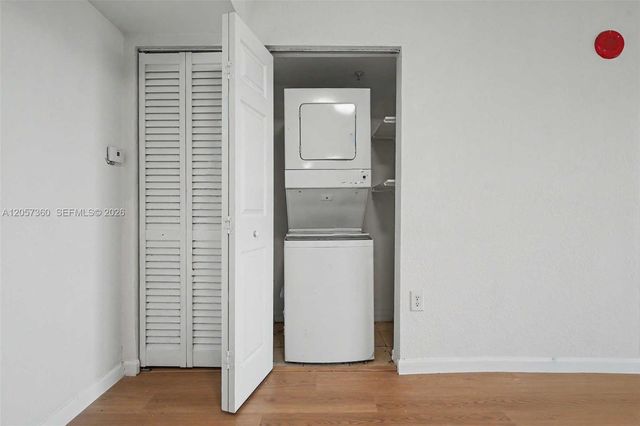 816 NW 11th St 402, Miami, FL 33136