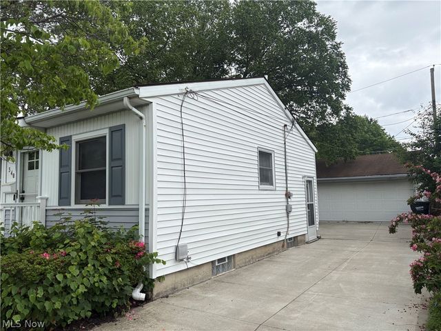 340 Hickory Drive, Berea, OH 44017