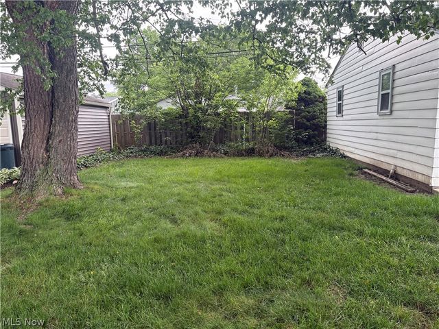 340 Hickory Drive, Berea, OH 44017