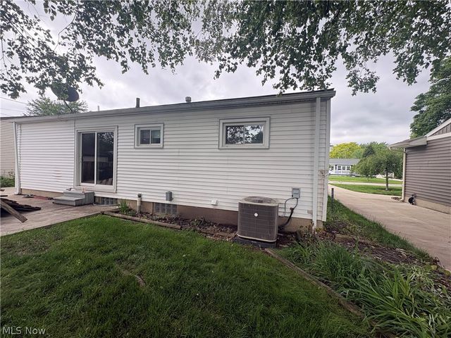 340 Hickory Drive, Berea, OH 44017