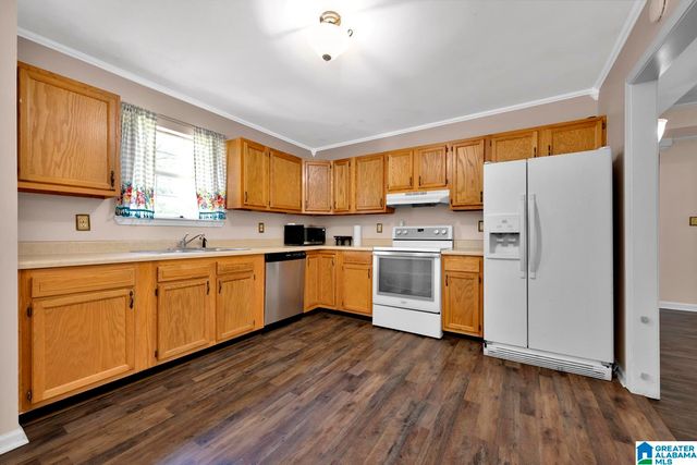 8119 SKINNER AVENUE, Leeds, AL 35094