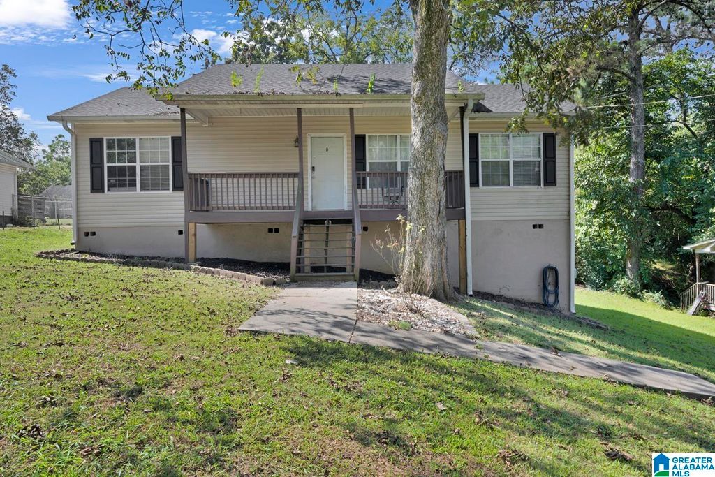 8119 SKINNER AVENUE, Leeds, AL 35094