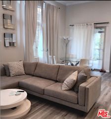 194 Rose Arch, Irvine, CA 92620
