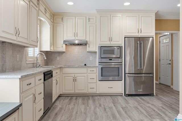 1020 ALFORD AVENUE, Hoover, AL 35226