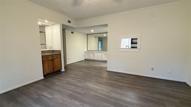 5711 Sugar Hill Drive 39, Houston, TX 77057