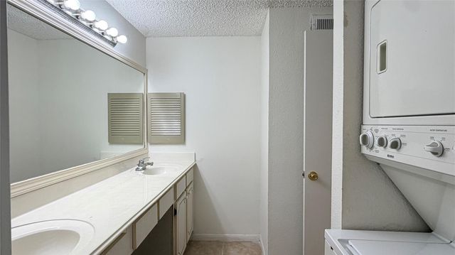 5711 Sugar Hill Drive 39, Houston, TX 77057