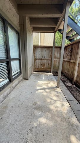 5711 Sugar Hill Drive 39, Houston, TX 77057