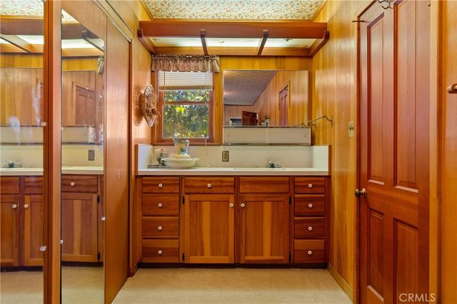 5275 Camp 8 Road, Paso Robles, CA 93446