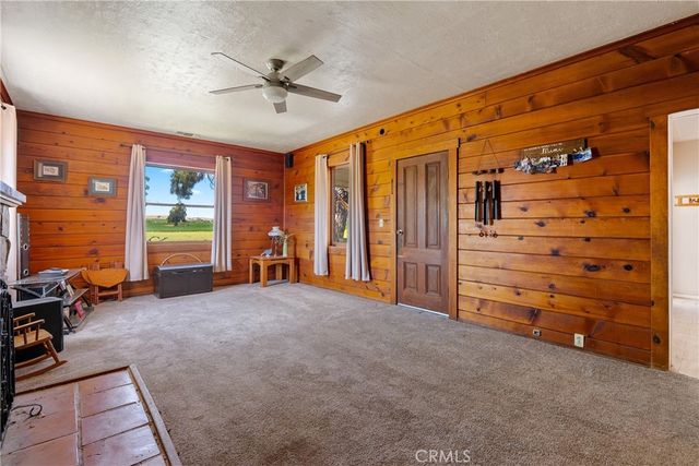 5275 Camp 8 Road, Paso Robles, CA 93446