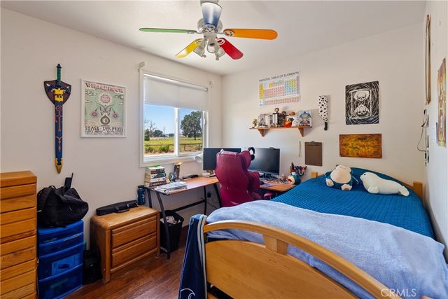 5275 Camp 8 Road, Paso Robles, CA 93446