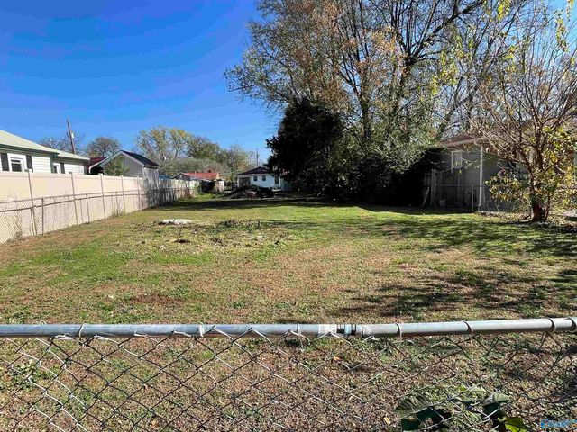 816 Peachtree Street NW, Huntsville, AL 35816