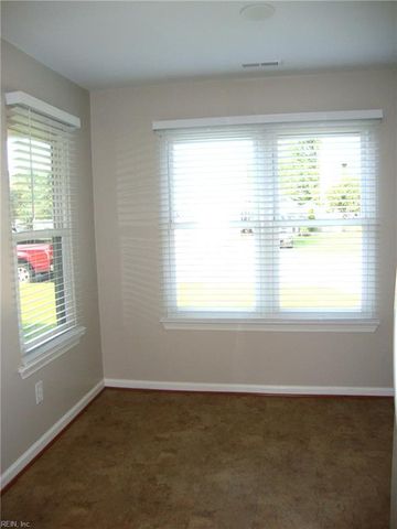 2101 Bloomsbury LN, Virginia Beach, VA 23454