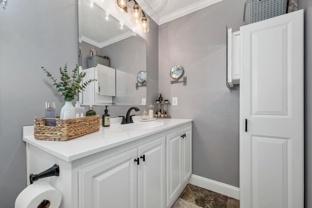 3 Slate Run, North Hampton, NH 03862